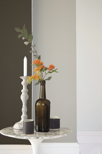 8 - Lounge Detail