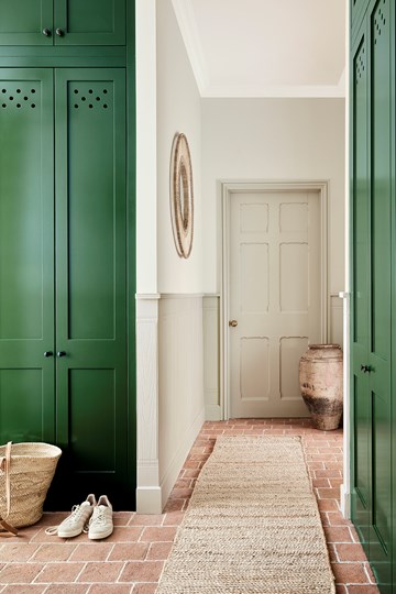 Portland Stone Family, Dark Brunswick Green 88